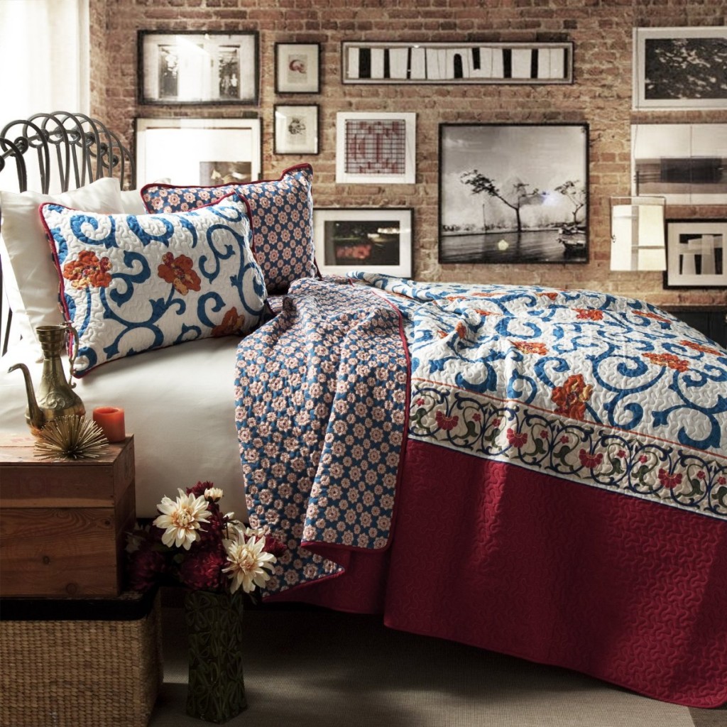 Enter to win a 200 Lush Décor GC